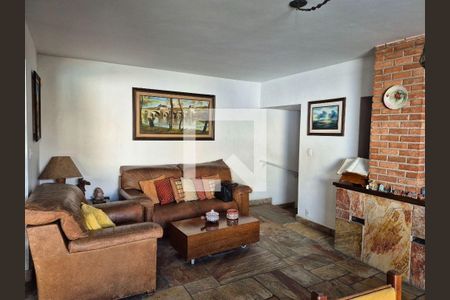 Casa à venda com 3 quartos, 1301m² em Jardim Maia, Guarulhos