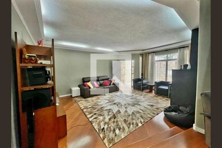 Casa à venda com 4 quartos, 400m² em Vila Rosalia, Guarulhos