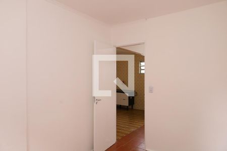 Quarto 1 de apartamento para alugar com 2 quartos, 48m² em Itaquera, São Paulo