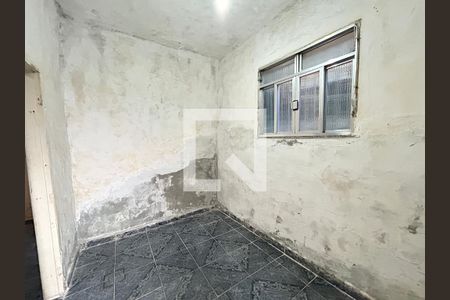 Quarto de casa para alugar com 1 quarto, 101m² em Engenheiro Belford, Nilópolis