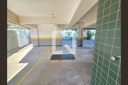 Garagem de apartamento para alugar com 1 quarto, 55m² em Solemar, Praia Grande