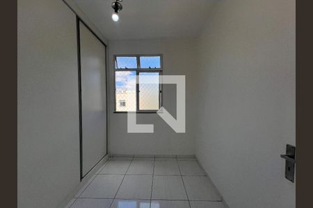 Quarto 1 de apartamento para alugar com 2 quartos, 52m² em Floramar, Belo Horizonte