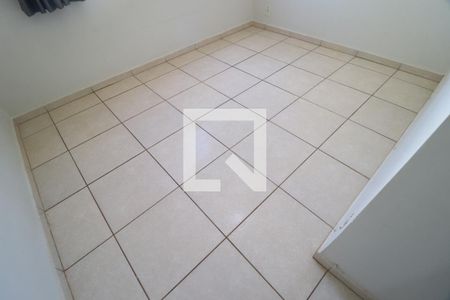 Quarto 2 de apartamento para alugar com 3 quartos, 56m² em Gávea, Uberlândia
