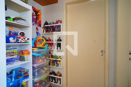 Corredor  de apartamento à venda com 1 quarto, 43m² em Centro Histórico, Porto Alegre