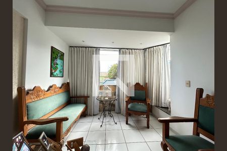 Apartamento à venda com 3 quartos, 150m² em Heliópolis, Belo Horizonte