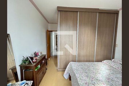 Apartamento à venda com 3 quartos, 150m² em Heliópolis, Belo Horizonte