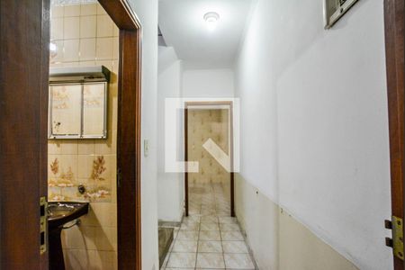 Corredor de casa para alugar com 3 quartos, 175m² em Vila Linda, Santo André