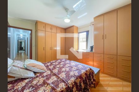 Quarto 1 de casa à venda com 3 quartos, 125m² em Santo Antônio, Osasco