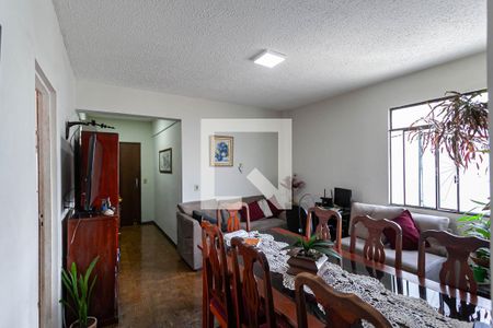 Sala de apartamento à venda com 2 quartos, 68m² em São João Batista, Belo Horizonte