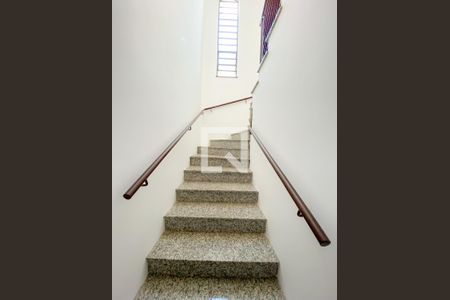 Casa à venda com 5 quartos, 250m² em Vila Ipojuca, São Paulo