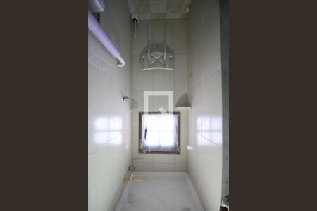 Banheiro da Suíte 1 de casa à venda com 6 quartos, 117m² em Jardim Tres Irmaos, Taboão da Serra