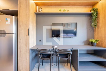 Quarto de kitnet/studio para alugar com 1 quarto, 26m² em Boa Vista, Porto Alegre