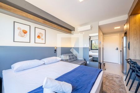 Quarto de kitnet/studio para alugar com 1 quarto, 26m² em Boa Vista, Porto Alegre