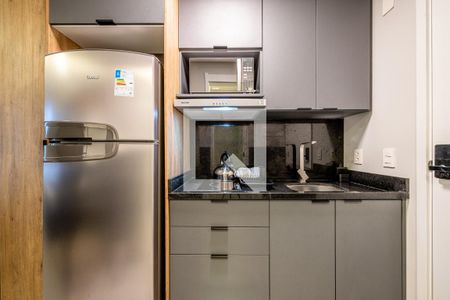 Cozinha de kitnet/studio para alugar com 1 quarto, 26m² em Boa Vista, Porto Alegre
