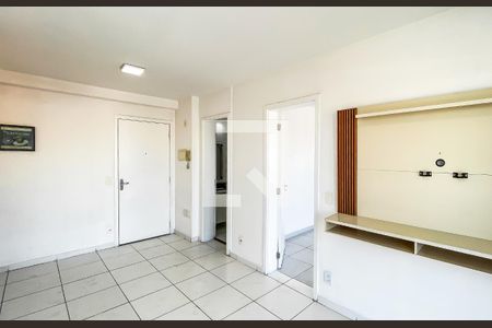 Sala de apartamento para alugar com 2 quartos, 52m² em Jardim Santa Teresinha, São Paulo