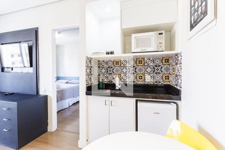 Sala/Cozinha de apartamento para alugar com 1 quarto, 33m² em Moema, São Paulo