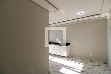 Sala/Cozinha de apartamento para alugar com 2 quartos, 38m² em Jardim Eledy, São Paulo