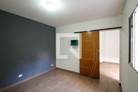 Quarto 1 de casa para alugar com 2 quartos, 120m² em Jardim Santa Adelia, São Paulo
