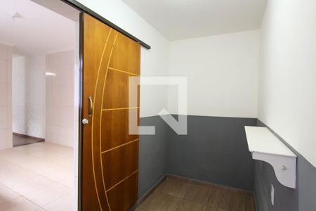 Quarto 2 de casa para alugar com 2 quartos, 120m² em Jardim Santa Adelia, São Paulo