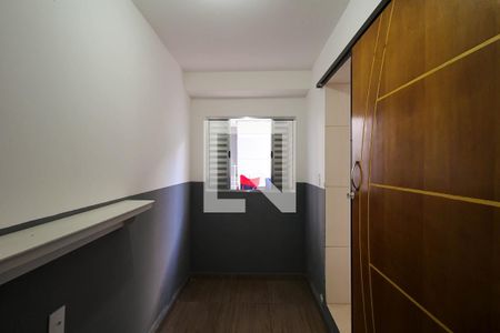 Quarto 2 de casa para alugar com 2 quartos, 120m² em Jardim Santa Adelia, São Paulo