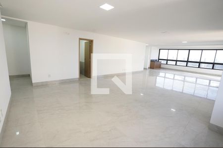 Apartamento para alugar com 4 quartos, 235m² em Jardim Goiás, Goiânia