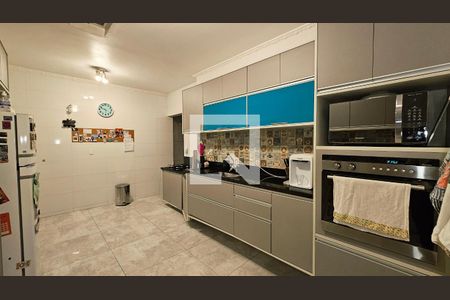 Casa à venda com 4 quartos, 182m² em Jardim Planalto, Jundiaí