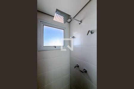 Banheiro de kitnet/studio para alugar com 1 quarto, 29m² em Vila Dom Pedro I, São Paulo