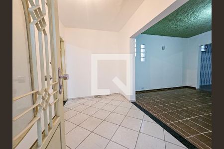 Sala de casa para alugar com 3 quartos, 200m² em Jardim Iracema, São Paulo