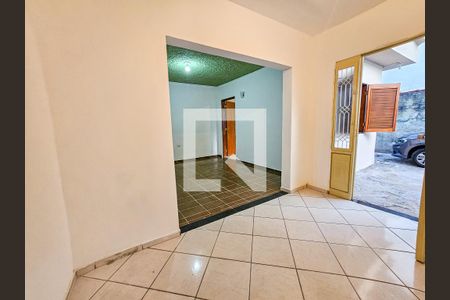 Sala de casa para alugar com 3 quartos, 200m² em Jardim Iracema, São Paulo