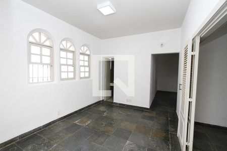 Sala 2 de casa para alugar com 5 quartos, 280m² em Vila Paris, Belo Horizonte