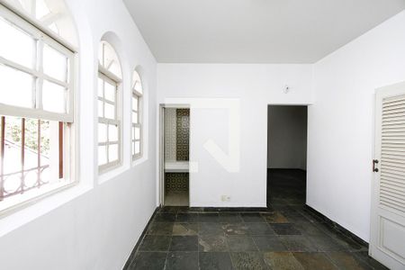 Sala 2 de casa para alugar com 5 quartos, 280m² em Vila Paris, Belo Horizonte