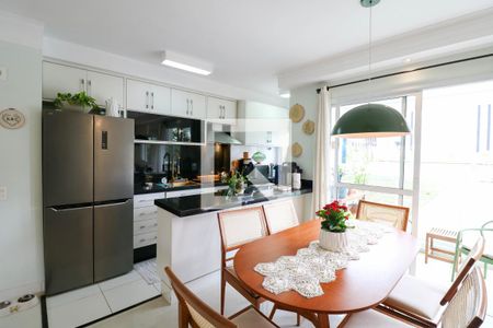 Sala / Cozinha de apartamento à venda com 2 quartos, 75m² em Santo Amaro, São Paulo