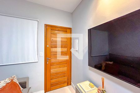 Sala de apartamento para alugar com 2 quartos, 40m² em Vila Santa Isabel, São Paulo