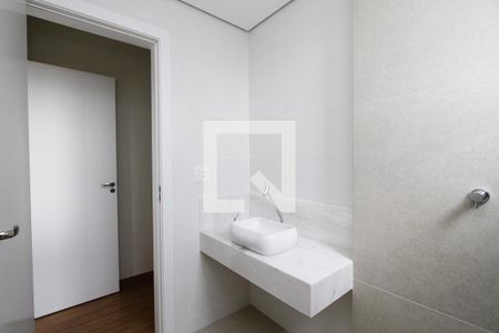 Banheiro Social de apartamento à venda com 3 quartos, 82m² em Nova Suíça, Belo Horizonte