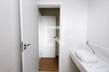 Banheiro Social de apartamento à venda com 3 quartos, 166m² em Nova Suíça, Belo Horizonte