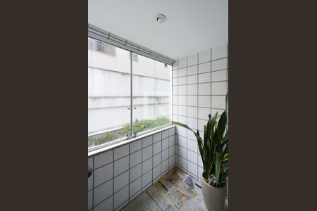 Varanda de apartamento à venda com 2 quartos, 70m² em Lourdes, Belo Horizonte