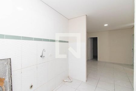 Cozinha de apartamento para alugar com 2 quartos, 55m² em Vila Guilherme, São Paulo