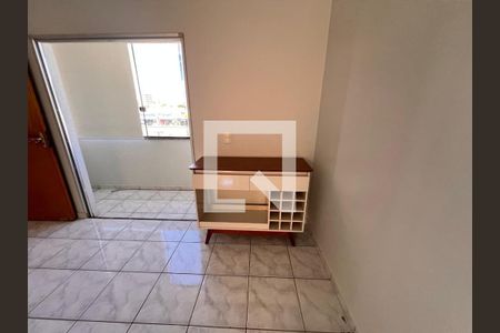Sala de apartamento para alugar com 2 quartos, 57m² em Santa Mônica, Uberlândia