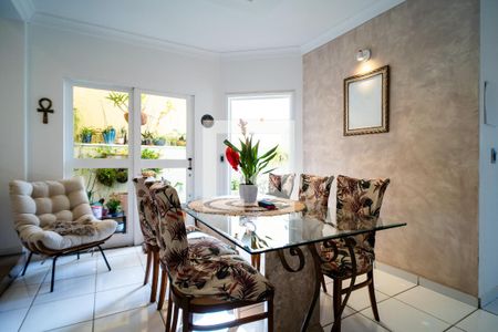 Sala de Jantar de casa de condomínio para alugar com 3 quartos, 320m² em Granja Olga Ii, Sorocaba