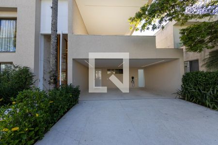 Fachada de casa de condomínio à venda com 4 quartos, 740m² em Alphaville Empresarial, Barueri