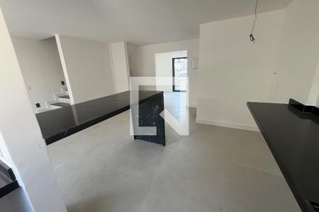 Cozinha de casa à venda com 3 quartos, 188m² em Jardim Guanabara, Rio de Janeiro