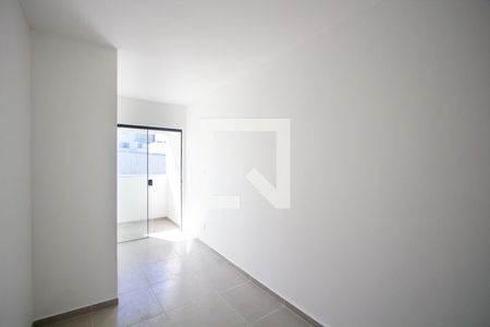 Quarto 1 de apartamento para alugar com 2 quartos, 40m² em Laranjal, São Gonçalo