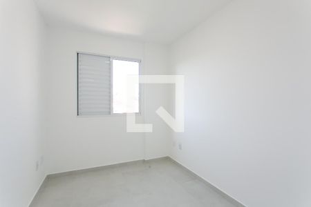 Quarto 1  de apartamento para alugar com 2 quartos, 47m² em Vila Carmosina, São Paulo