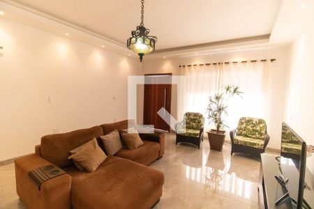 Sala de casa à venda com 3 quartos, 300m² em Cachoeira, Niterói