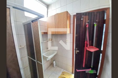 Banheiro de apartamento para alugar com 1 quarto, 22m² em Itararé, São Vicente