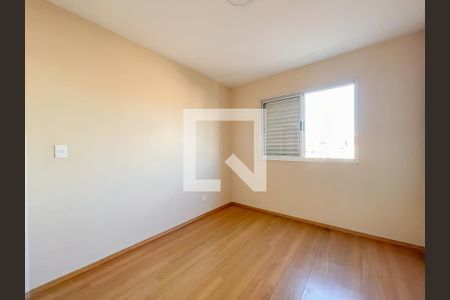 Quarto 2 de apartamento para alugar com 2 quartos, 62m² em Jaguaribe, Osasco