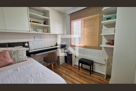 Quarto de apartamento à venda com 2 quartos, 64m² em Jardim Lallo, São Paulo
