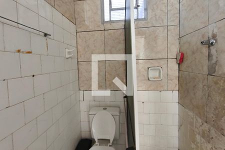Banheiro de casa para alugar com 1 quarto, 50m² em Jardim São Fernando, Campinas