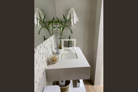 Banheiro de apartamento à venda com 2 quartos, 84m² em Tucuruvi, São Paulo