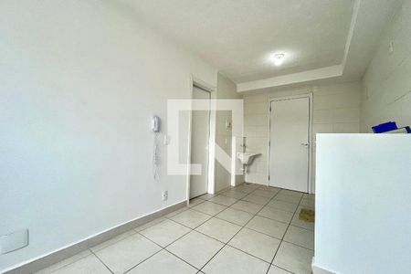 Sala de apartamento para alugar com 1 quarto, 38m² em Jardim Itacolomi, São Paulo